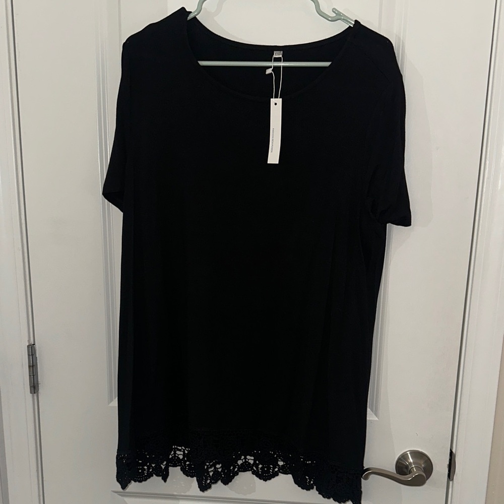 💜Elegant Black Lace Hem Women's Top